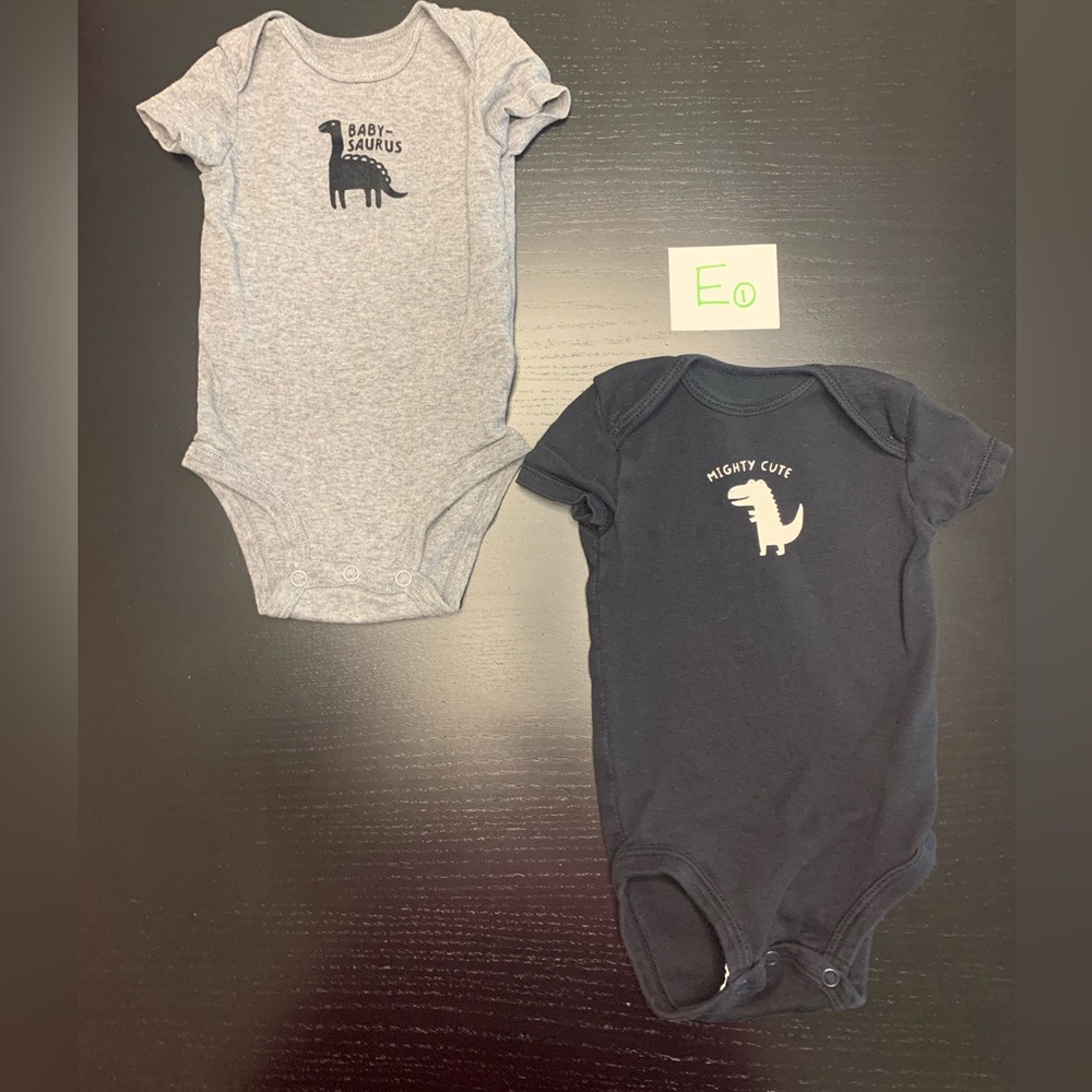 $3.00 with Bundle 💝- Carter's Gray and Black Dinosaur Bodysuits 2-Piece Set